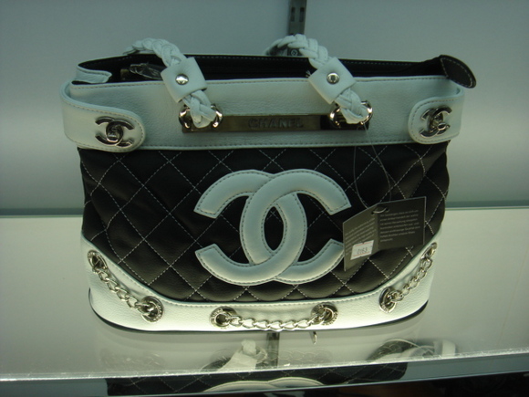 chanel-purses.jpg